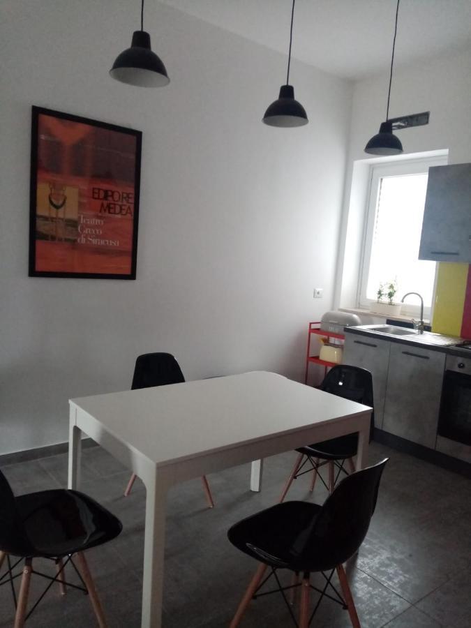 Lo Scorcio Della Neapolis Accogliente Pressi Parco Neapolis Apartament